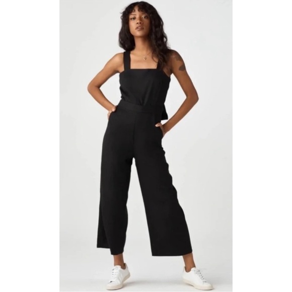 VETTA | NEW! The Two Piece Apron Jumpsuit in Black, Size 6 - Picture 1 of 14